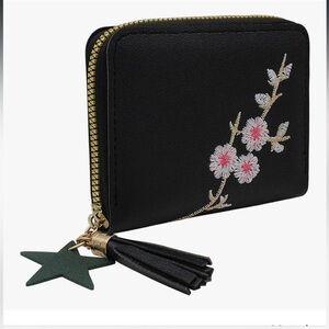 Women Wallet, PU Leather Women's Wallets Credit Card Wallet w/ Flower Embroidery